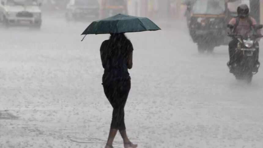 Rain lashes parts of Delhi, more showers forecast