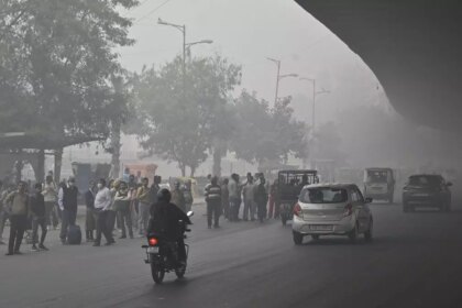 Delhi's air quality further deteriorates as city reels under cold wave conditions