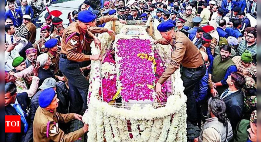 Thank you & doodbye, Dr Sahab: Former PM cremated on a bitterly Cold, gloomy day, amid chilly vibes over memorial row