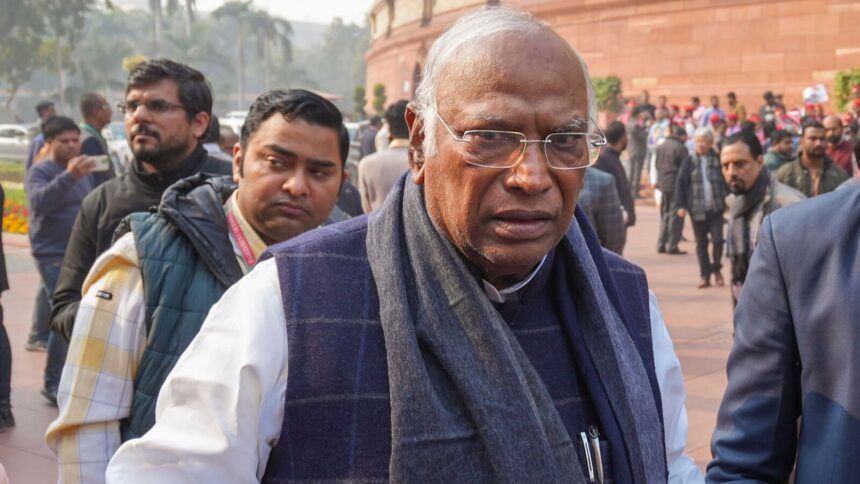 Mallikarjun Kharge slams Modi govt for 'erosion' of ECI integrity after Centre amends election rules