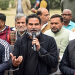 Patna: Jan Suraaj chief Prashant Kishor addresses a press conference, in Patna, Monday, Dec. 30, 2024. (PTI Photo)(PTI12_30_2024_000070B)