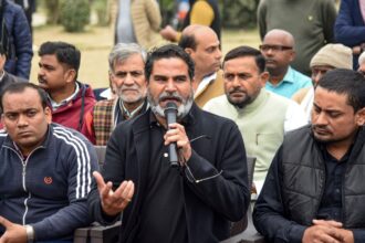 Patna: Jan Suraaj chief Prashant Kishor addresses a press conference, in Patna, Monday, Dec. 30, 2024. (PTI Photo)(PTI12_30_2024_000070B)