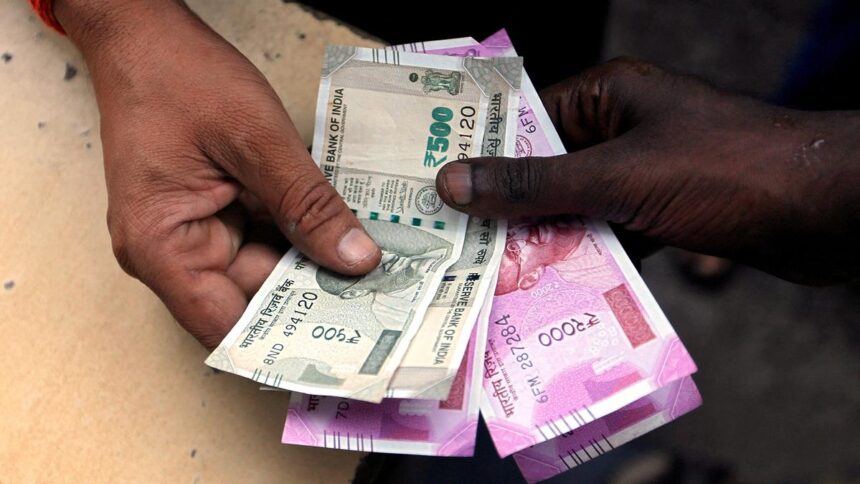 Rupee set to extend recovery on RBI-motivated dollar-long liquidation