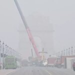 Delhi wakes up to dense fog this morning as cold waves grip city