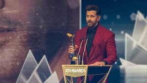 Hrithik Roshan receives Joy Award in Riyadh on completing 25 years in Bollywood