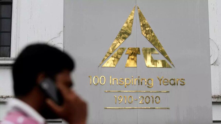 ITC trades sans hotels division at ₹455 apiece