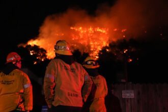 Los Angeles Will Remain at High Risk of Fire Into Next Week