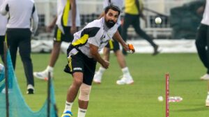 Mohammed Shami trains with Indian team after 14 months in Kolkata with a heavily strapped knee