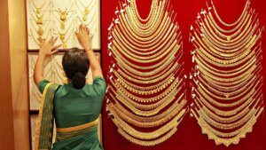 Motilal Oswal’s clarification pushes Kalyan Jewellers share price up by 8.6% 