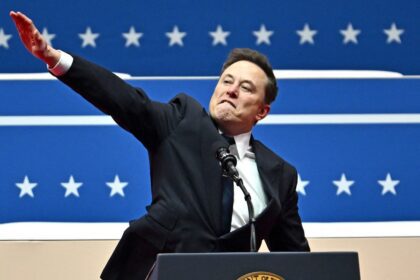 Neo-Nazis Love the Nazi-Like Salutes Elon Musk Made at Trump's Inauguration