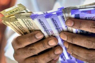 Rupee slumps 11 paise to 85.75 against dollar in early trade