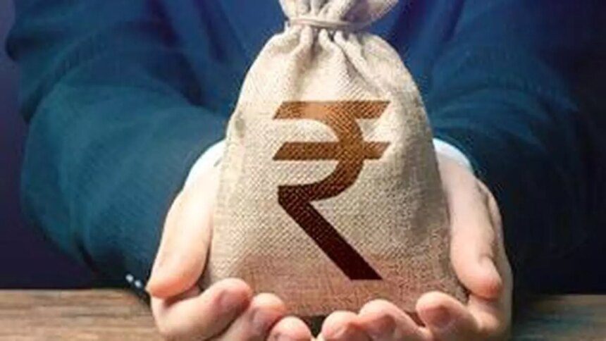 Rupee falls 7 paise to 85.75 against US dollar in early trade