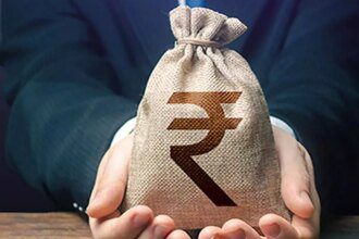 Rupee falls 4 paise to 86.59 against US dollar in early trade