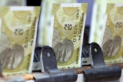 Rupee rises 18 paise to 86.26 against US dollar in early trade