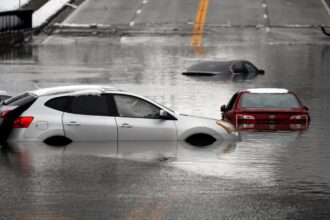 At least 9 dead, including 8 in Kentucky, as winter storms batter the US