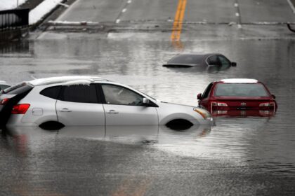 At least 9 dead, including 8 in Kentucky, as winter storms batter the US