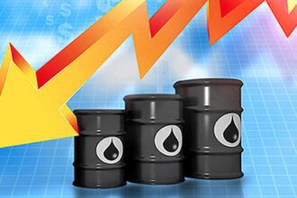 Crude oil futures head for third weekly decline 