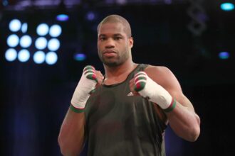 Dubois replaced by Bakole for Parker heavyweight fight in Saudi Arabia