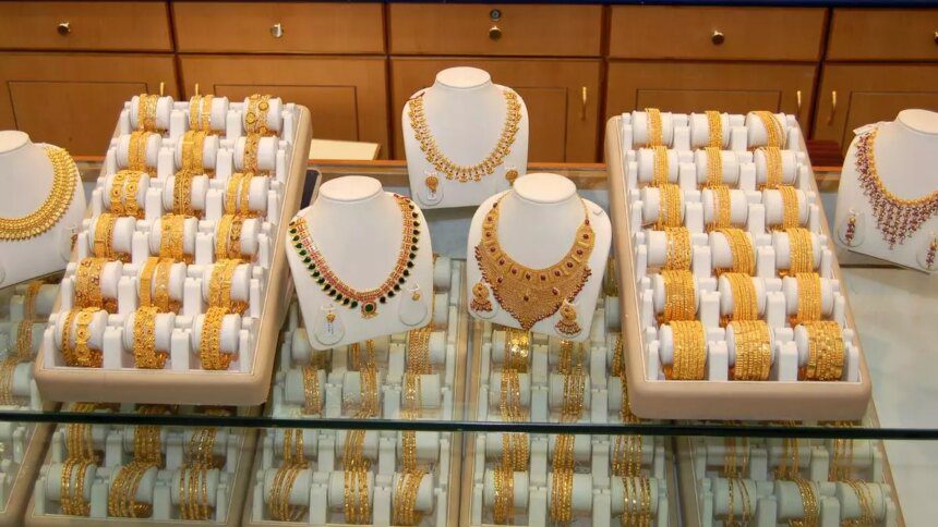 Gems, jewellery exports dip 7% in Jan on weak demand