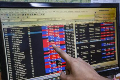 Global trends, FIIs trading activity to drive market trends this week: Analysts