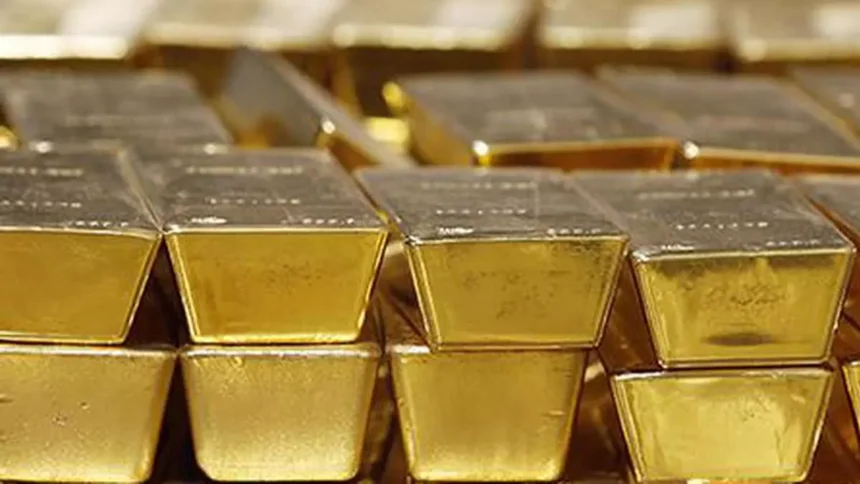 Gold gains sheen as RBI dips into forex reserves