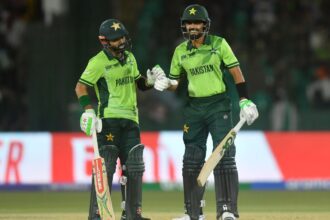 Pakistan etch their name in unwanted list with horrid start against New Zealand in Champions Trophy