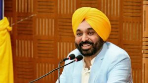 Punjab: Bhagwant Mann govt in trouble? 32 AAP MLA's in touch, claims Congress