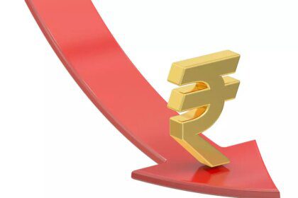 Rupee falls 39 paise to close at all-time low of 87.46 against US dollar