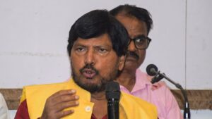 ‘Pareshaan ho jaega China’: Ramdas Athawale's EPIC poetry to describe Union Budget 2025 sparks laughter | VIRAL VIDEO