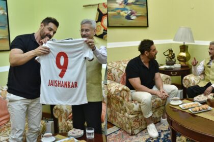 John Abraham gifts Jersey to S Jaishankar, discusses ‘The Diplomat’ and more