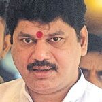 Maharashtra CM directs Dhananjay Munde to resign amid murder case controversy